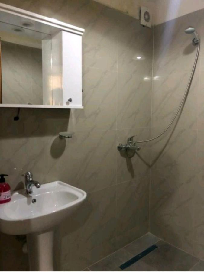 Miziriguesthouse Gjirokastër Exteriör bild