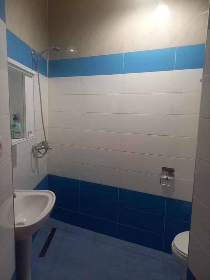 Miziriguesthouse Gjirokastër Exteriör bild